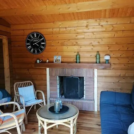 Chalet En Pleine Nature Au Bord D'Un Etang Lanvallay Exterior foto