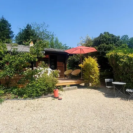 Chalet En Pleine Nature Au Bord D'Un Etang Lanvallay Exterior foto
